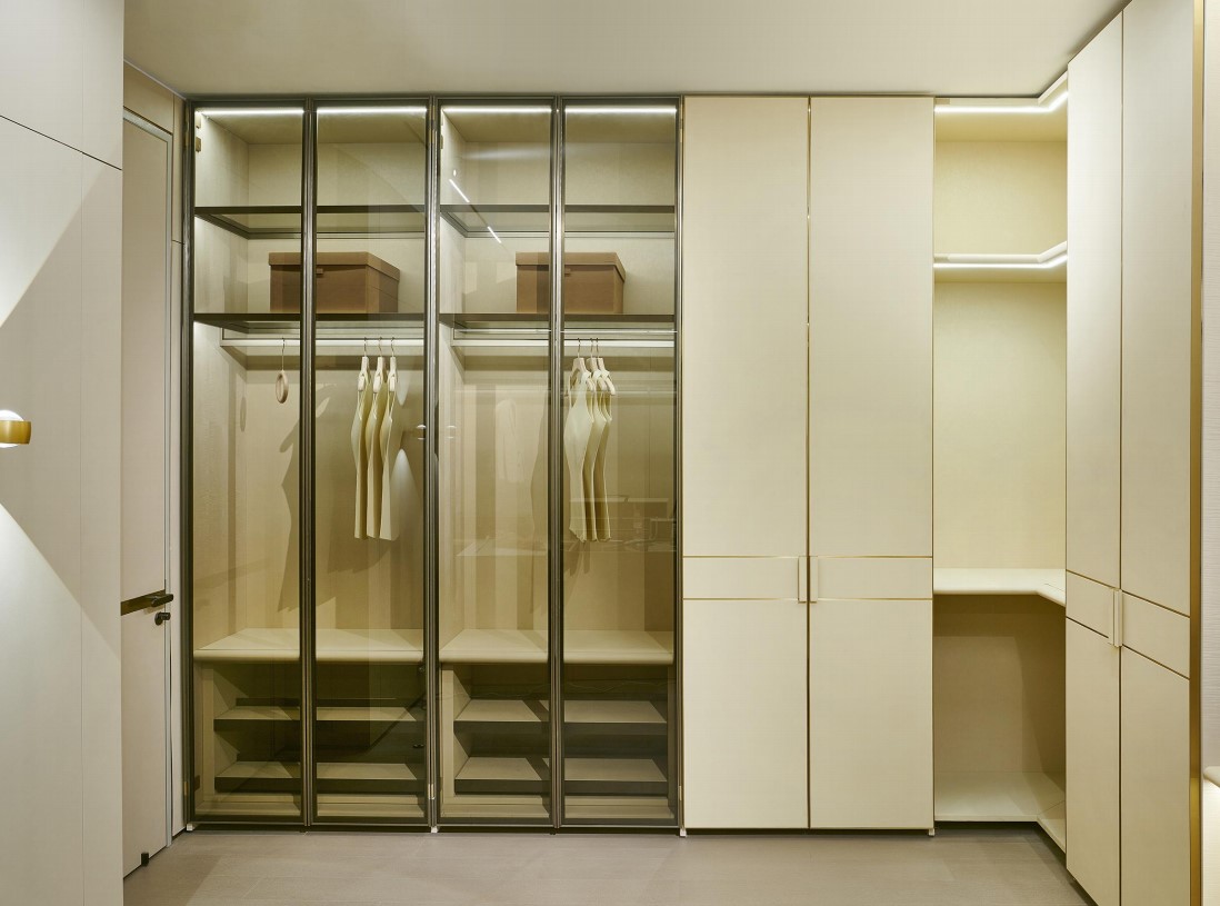Luxury Glass Panel Closet